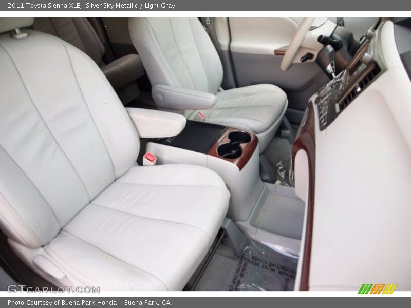 Silver Sky Metallic / Light Gray 2011 Toyota Sienna XLE