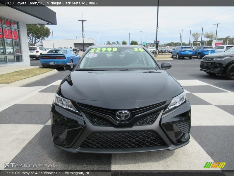 Midnight Black Metallic / Black 2020 Toyota Camry SE
