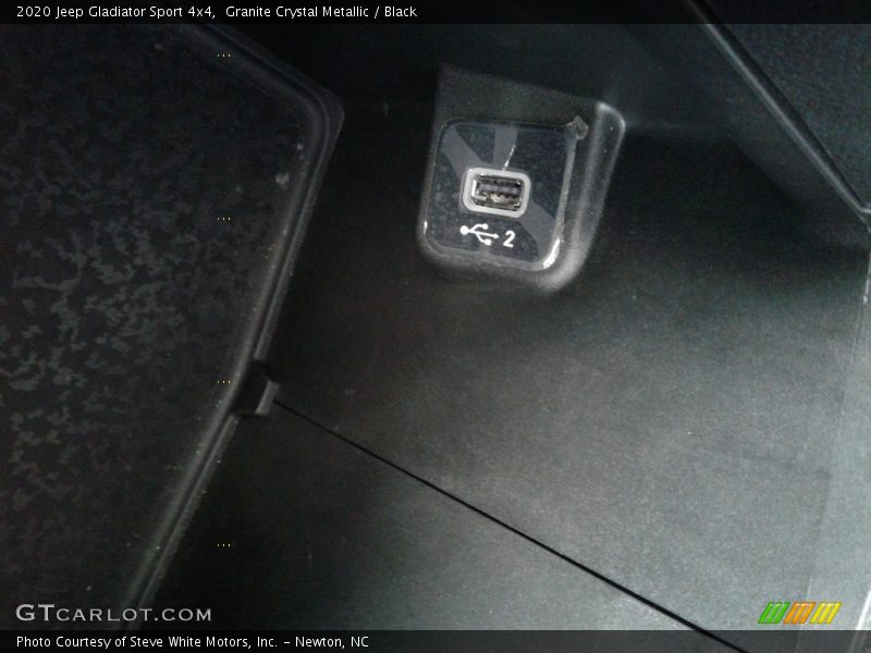Granite Crystal Metallic / Black 2020 Jeep Gladiator Sport 4x4