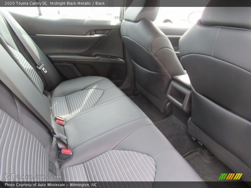 Midnight Black Metallic / Black 2020 Toyota Camry SE