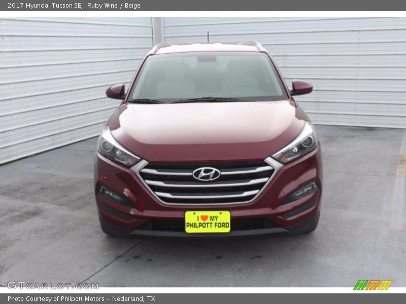 Ruby Wine / Beige 2017 Hyundai Tucson SE
