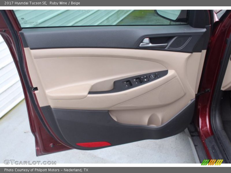 Ruby Wine / Beige 2017 Hyundai Tucson SE