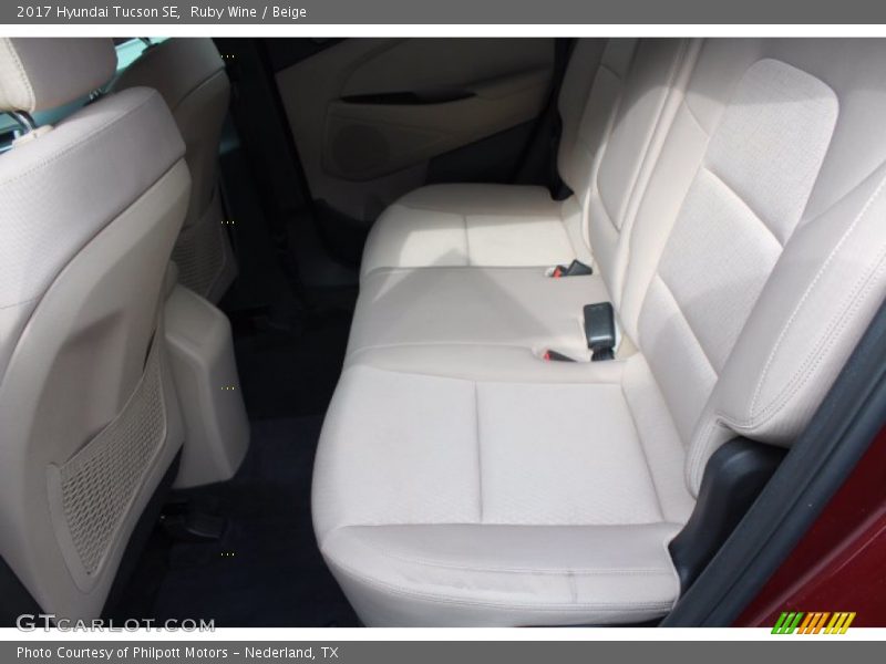 Ruby Wine / Beige 2017 Hyundai Tucson SE