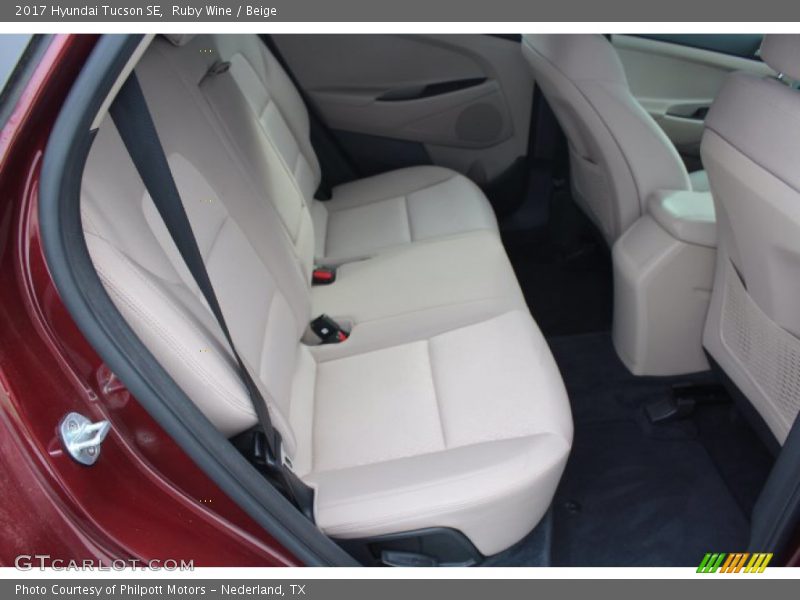 Ruby Wine / Beige 2017 Hyundai Tucson SE