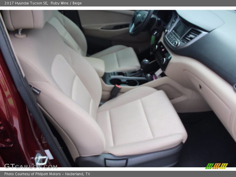 Ruby Wine / Beige 2017 Hyundai Tucson SE