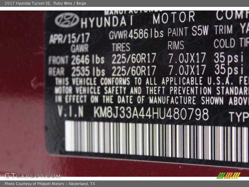 Ruby Wine / Beige 2017 Hyundai Tucson SE
