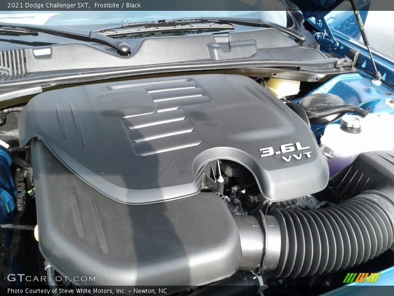 Frostbite / Black 2021 Dodge Challenger SXT