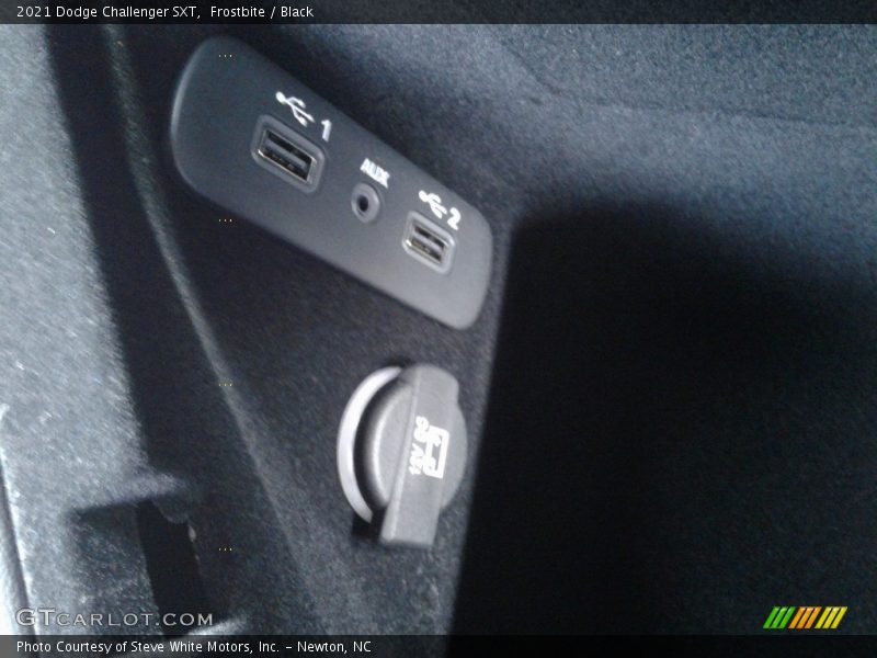 Frostbite / Black 2021 Dodge Challenger SXT