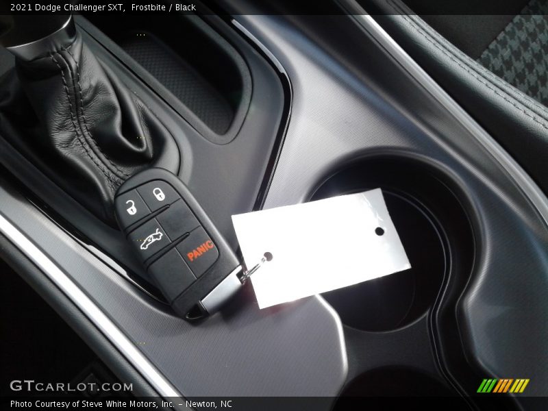 Frostbite / Black 2021 Dodge Challenger SXT