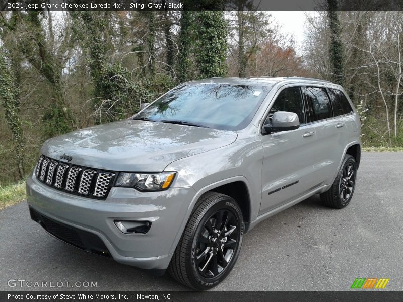Sting-Gray / Black 2021 Jeep Grand Cherokee Laredo 4x4
