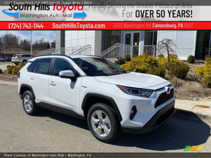 Super White / Black 2021 Toyota RAV4 XLE AWD Hybrid