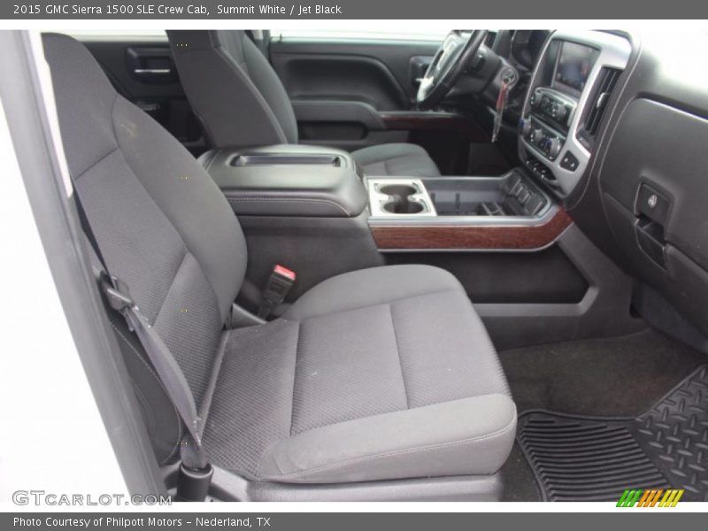 Front Seat of 2015 Sierra 1500 SLE Crew Cab
