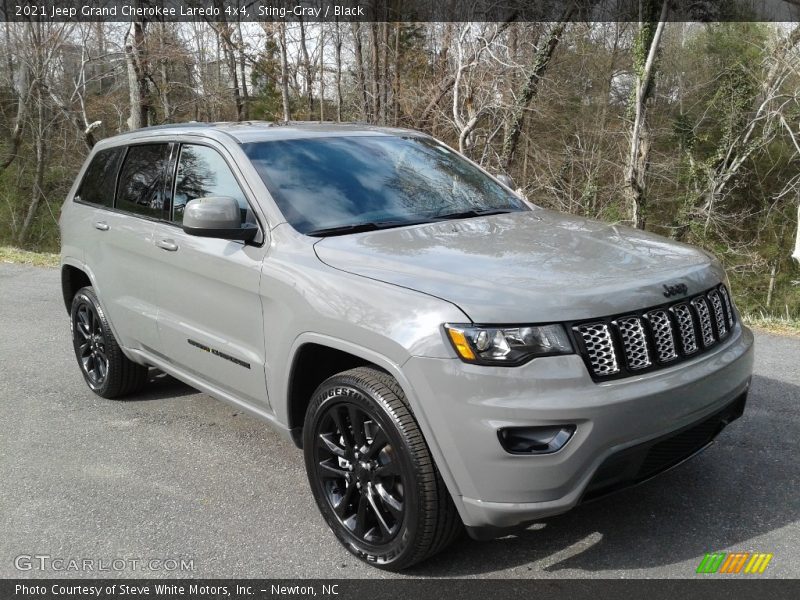 Sting-Gray / Black 2021 Jeep Grand Cherokee Laredo 4x4
