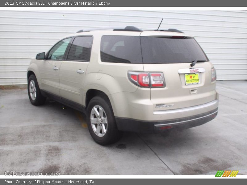 Champagne Silver Metallic / Ebony 2013 GMC Acadia SLE