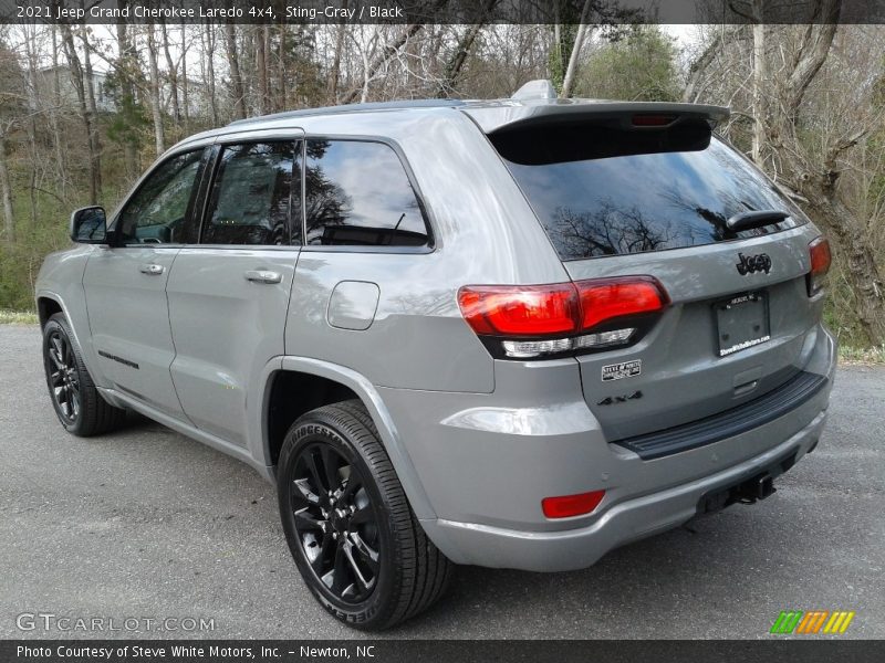 Sting-Gray / Black 2021 Jeep Grand Cherokee Laredo 4x4