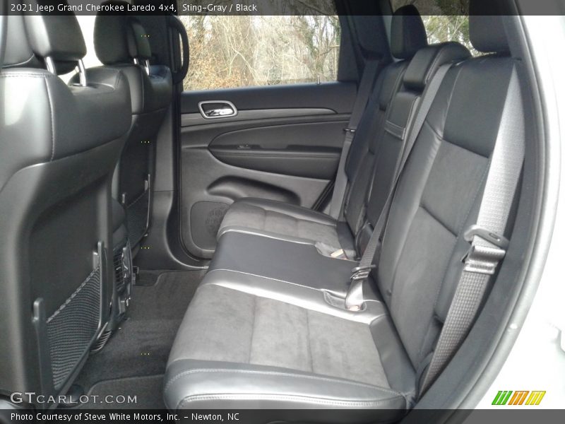Sting-Gray / Black 2021 Jeep Grand Cherokee Laredo 4x4