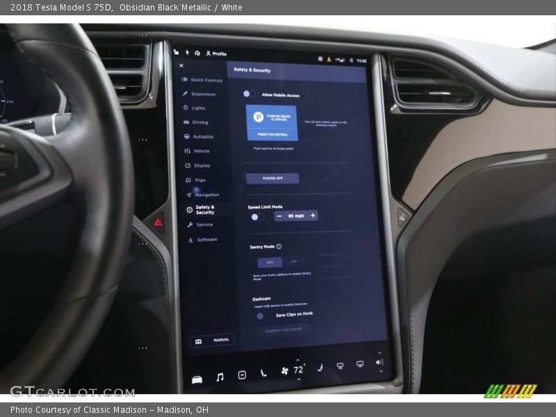 Obsidian Black Metallic / White 2018 Tesla Model S 75D