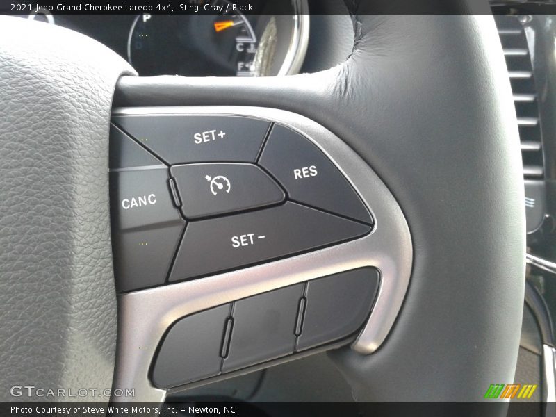 Sting-Gray / Black 2021 Jeep Grand Cherokee Laredo 4x4