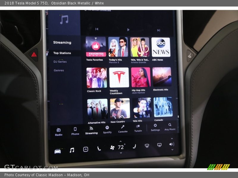 Obsidian Black Metallic / White 2018 Tesla Model S 75D