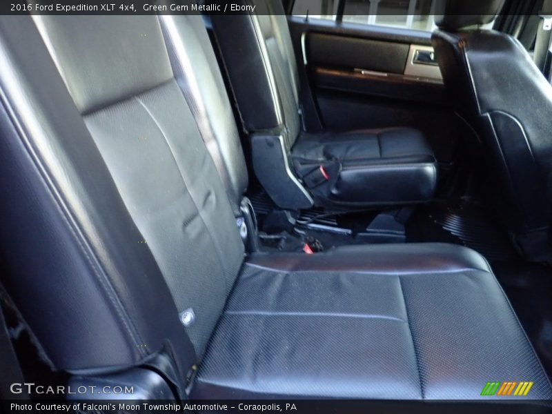 Green Gem Metallic / Ebony 2016 Ford Expedition XLT 4x4