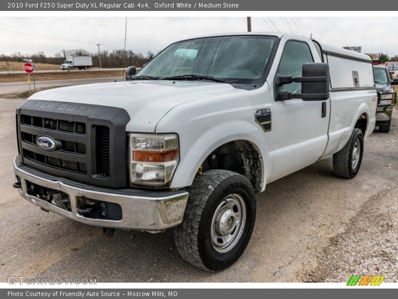 Oxford White / Medium Stone 2010 Ford F250 Super Duty XL Regular Cab 4x4
