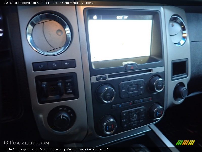Green Gem Metallic / Ebony 2016 Ford Expedition XLT 4x4