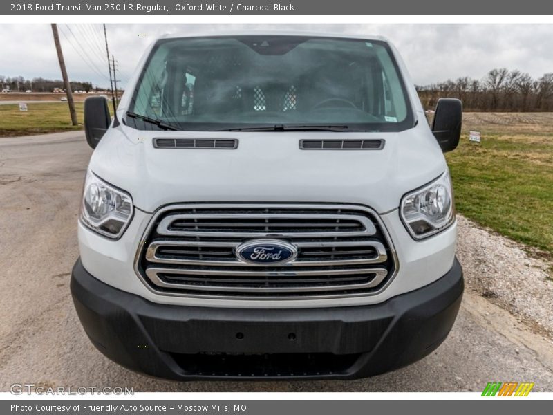 Oxford White / Charcoal Black 2018 Ford Transit Van 250 LR Regular