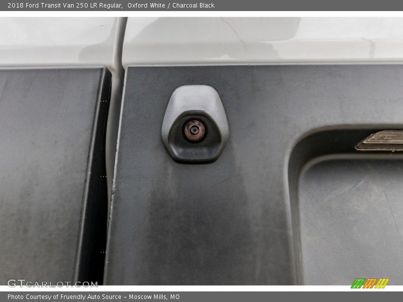 Oxford White / Charcoal Black 2018 Ford Transit Van 250 LR Regular