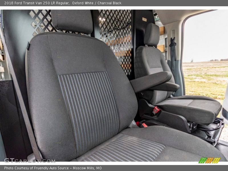 Oxford White / Charcoal Black 2018 Ford Transit Van 250 LR Regular
