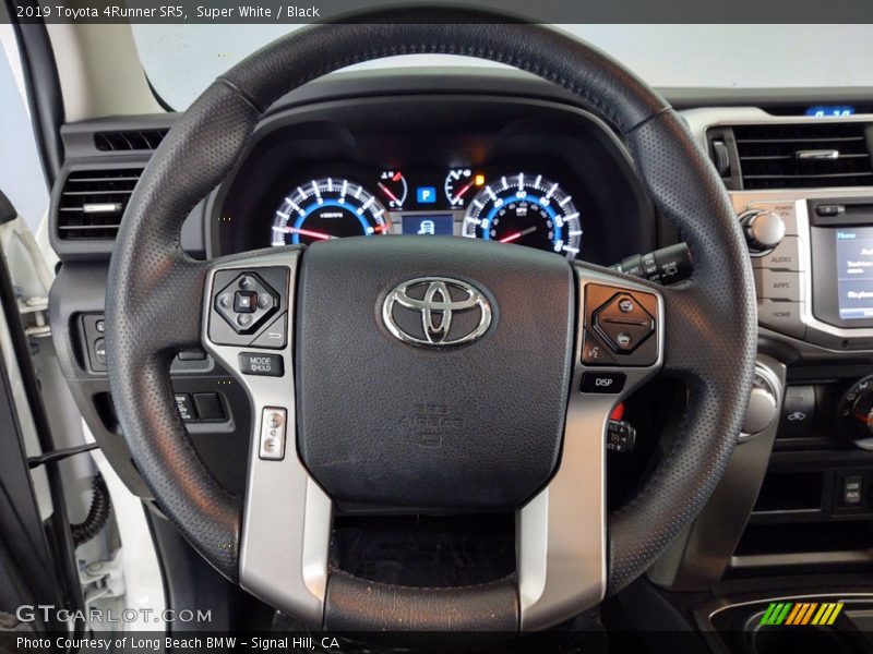 Super White / Black 2019 Toyota 4Runner SR5