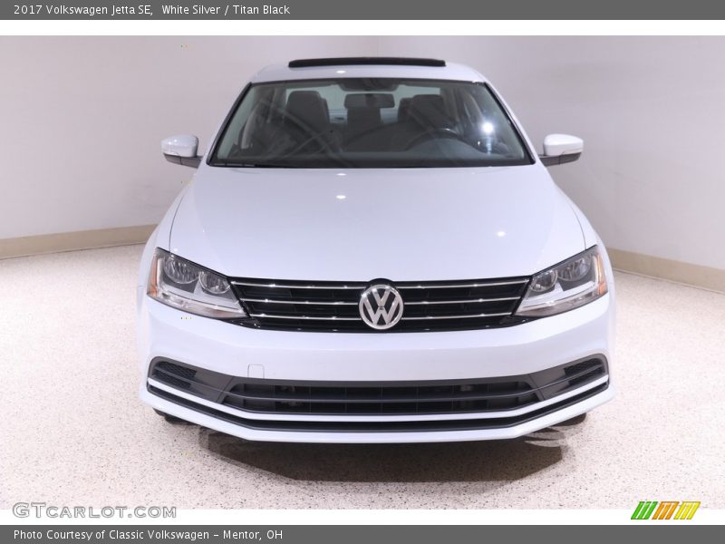 White Silver / Titan Black 2017 Volkswagen Jetta SE
