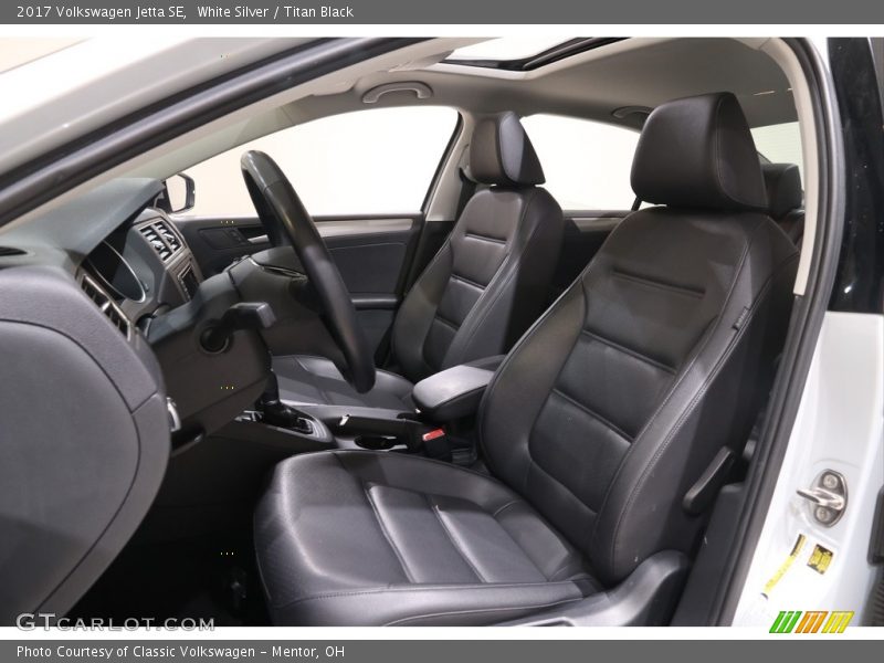 White Silver / Titan Black 2017 Volkswagen Jetta SE