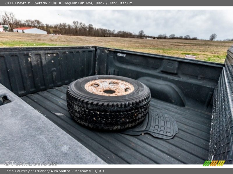 Black / Dark Titanium 2011 Chevrolet Silverado 2500HD Regular Cab 4x4
