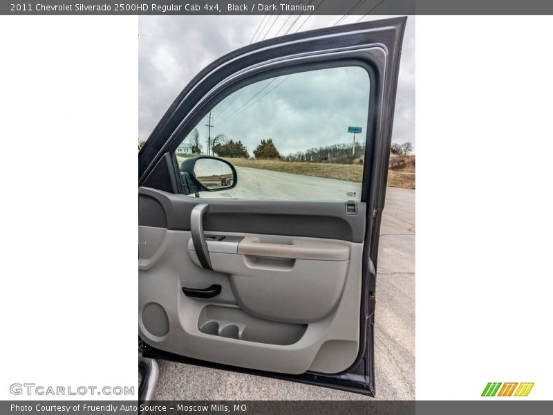 Black / Dark Titanium 2011 Chevrolet Silverado 2500HD Regular Cab 4x4