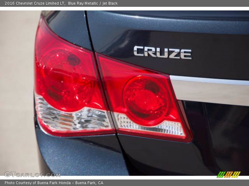 Blue Ray Metallic / Jet Black 2016 Chevrolet Cruze Limited LT