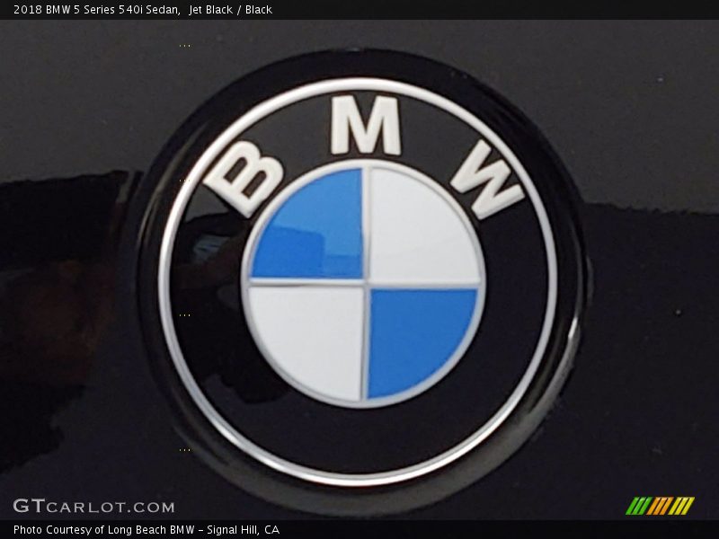 Jet Black / Black 2018 BMW 5 Series 540i Sedan