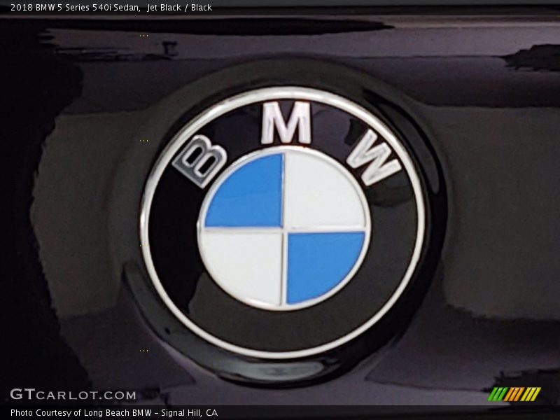 Jet Black / Black 2018 BMW 5 Series 540i Sedan