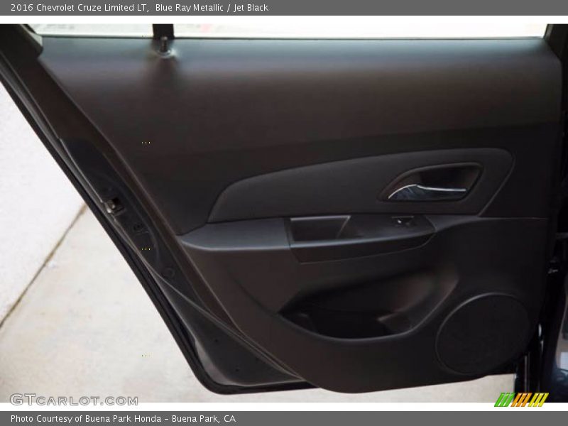 Blue Ray Metallic / Jet Black 2016 Chevrolet Cruze Limited LT