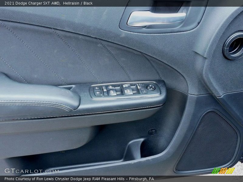 Hellraisin / Black 2021 Dodge Charger SXT AWD