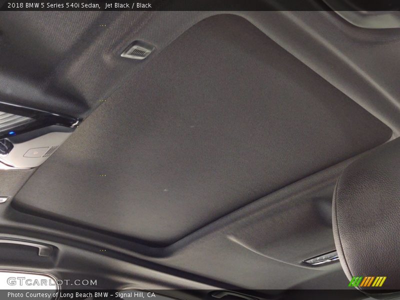 Jet Black / Black 2018 BMW 5 Series 540i Sedan