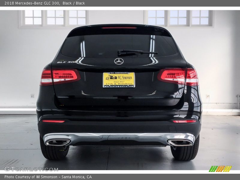 Black / Black 2018 Mercedes-Benz GLC 300