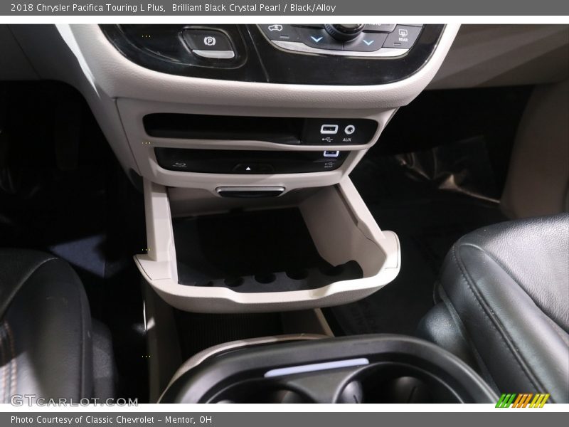 Brilliant Black Crystal Pearl / Black/Alloy 2018 Chrysler Pacifica Touring L Plus