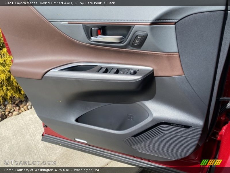 Ruby Flare Pearl / Black 2021 Toyota Venza Hybrid Limited AWD