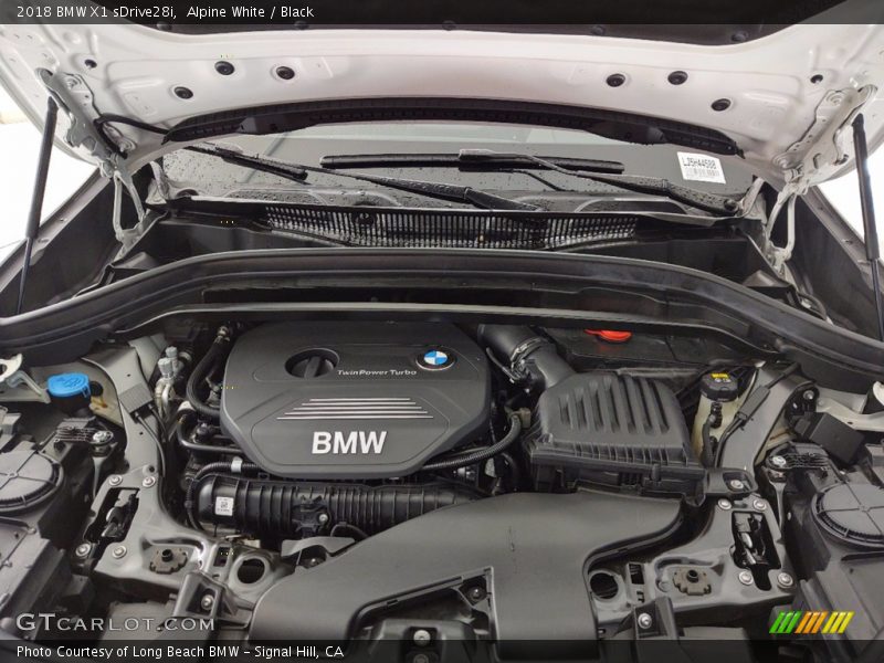 Alpine White / Black 2018 BMW X1 sDrive28i