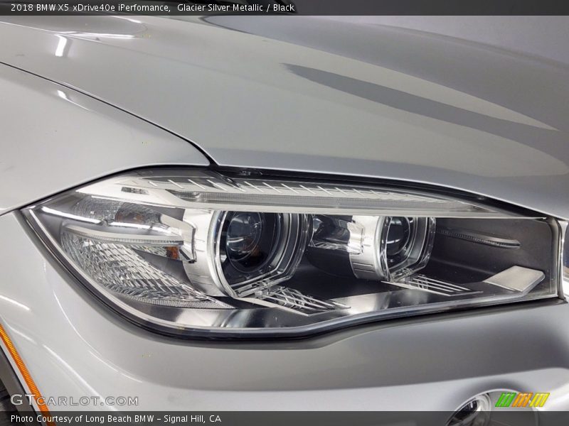 Glacier Silver Metallic / Black 2018 BMW X5 xDrive40e iPerfomance