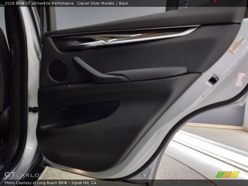 Glacier Silver Metallic / Black 2018 BMW X5 xDrive40e iPerfomance