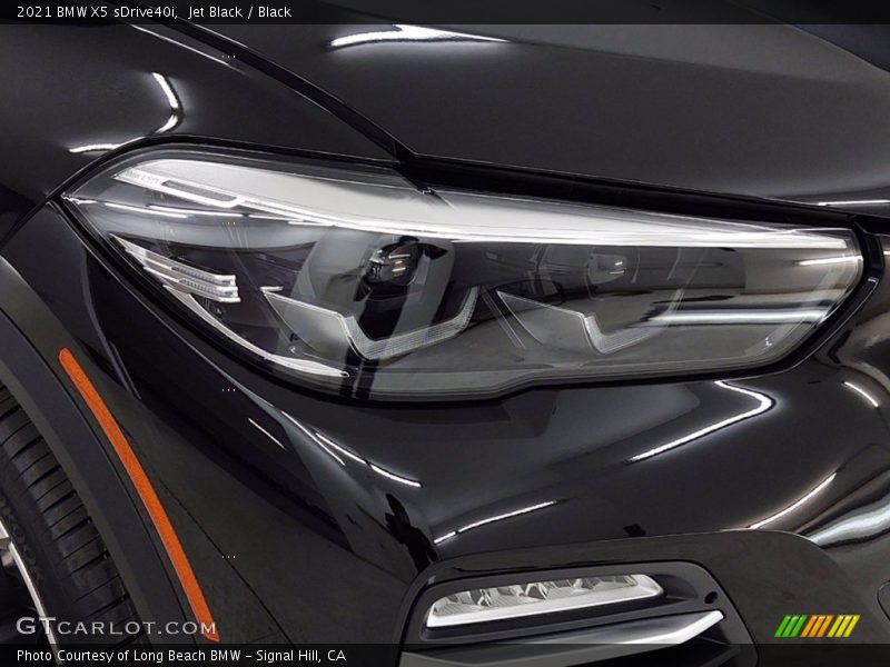 Jet Black / Black 2021 BMW X5 sDrive40i
