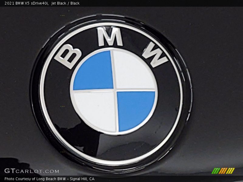 Jet Black / Black 2021 BMW X5 sDrive40i