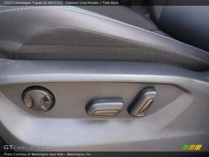 Platinum Gray Metallic / Titan Black 2020 Volkswagen Tiguan SE 4MOTION