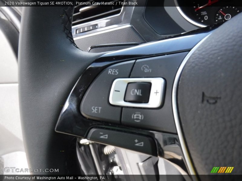 Platinum Gray Metallic / Titan Black 2020 Volkswagen Tiguan SE 4MOTION